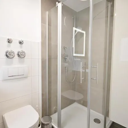 Apartman Helles Komplett Eingerichtet *
